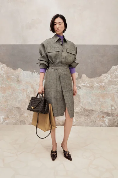 Look 10